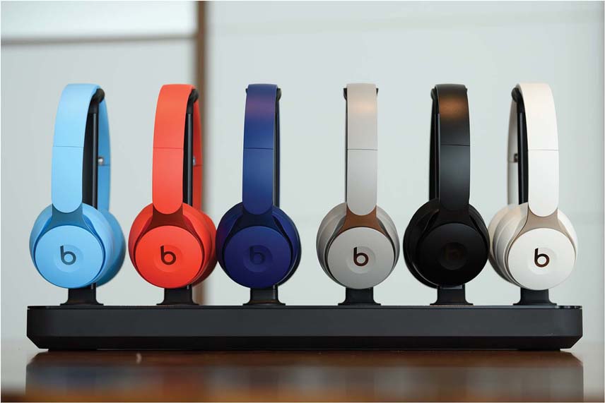 Sixsets of Beats headphones.