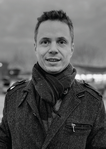 Photograph of Florian Ramseger, economist, data scientist, and futurist.