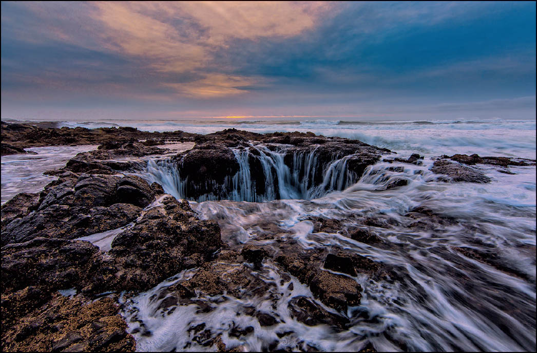 Long Exposure Water - The Landscape Photography Book [Book]