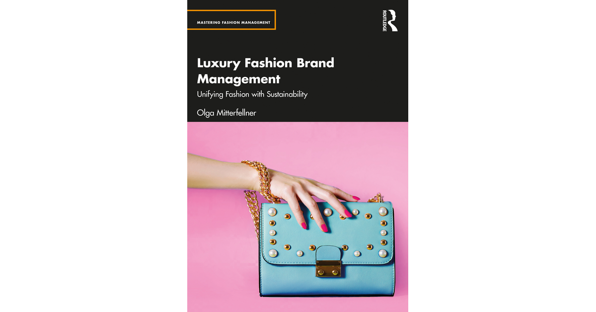 Managing Luxury Brands: A Complete Guide to Contemporary Luxury Brand  Strategies: Cattaneo, Eleonora: 9781398606746: : Books